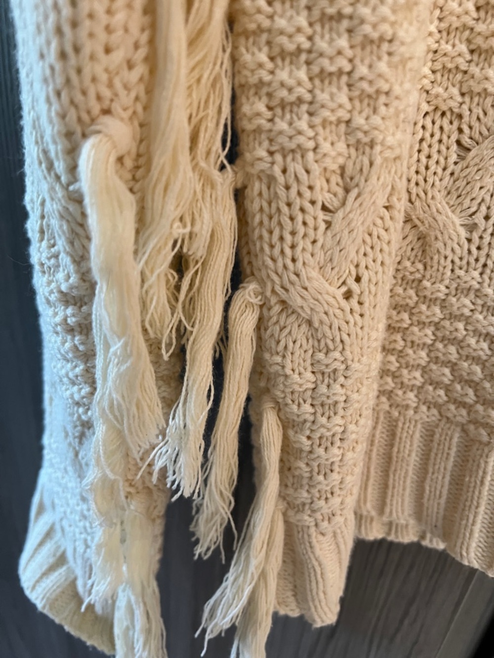NEW! Anthropologie BLU PEPPER fringed sleeve ivory relaxed fit beach sweater M - Picture 8 of 9